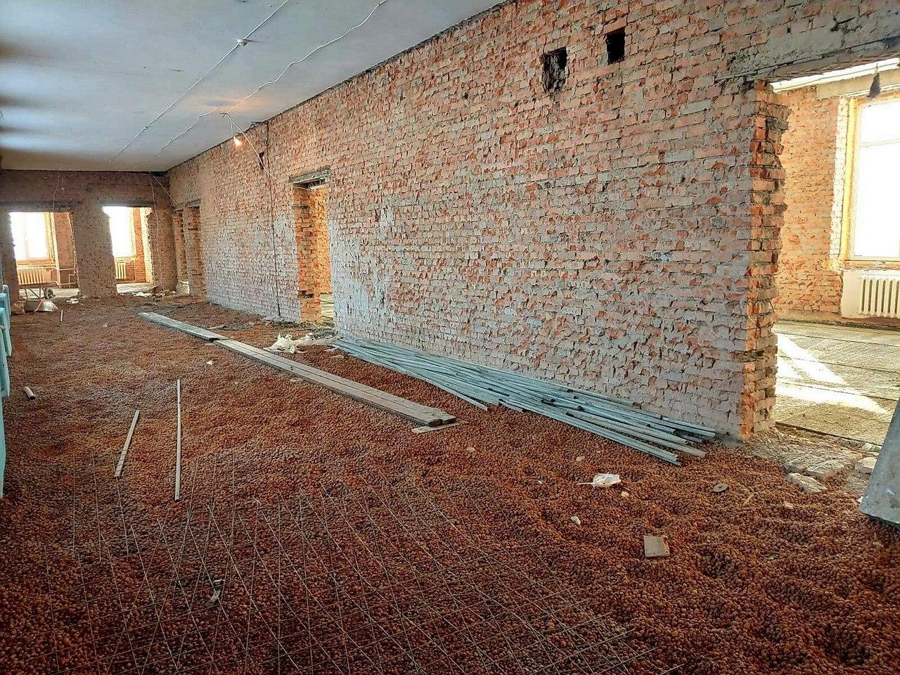 Фото В Болотном при поддержке «Единой России» ремонтируют школу №16 2